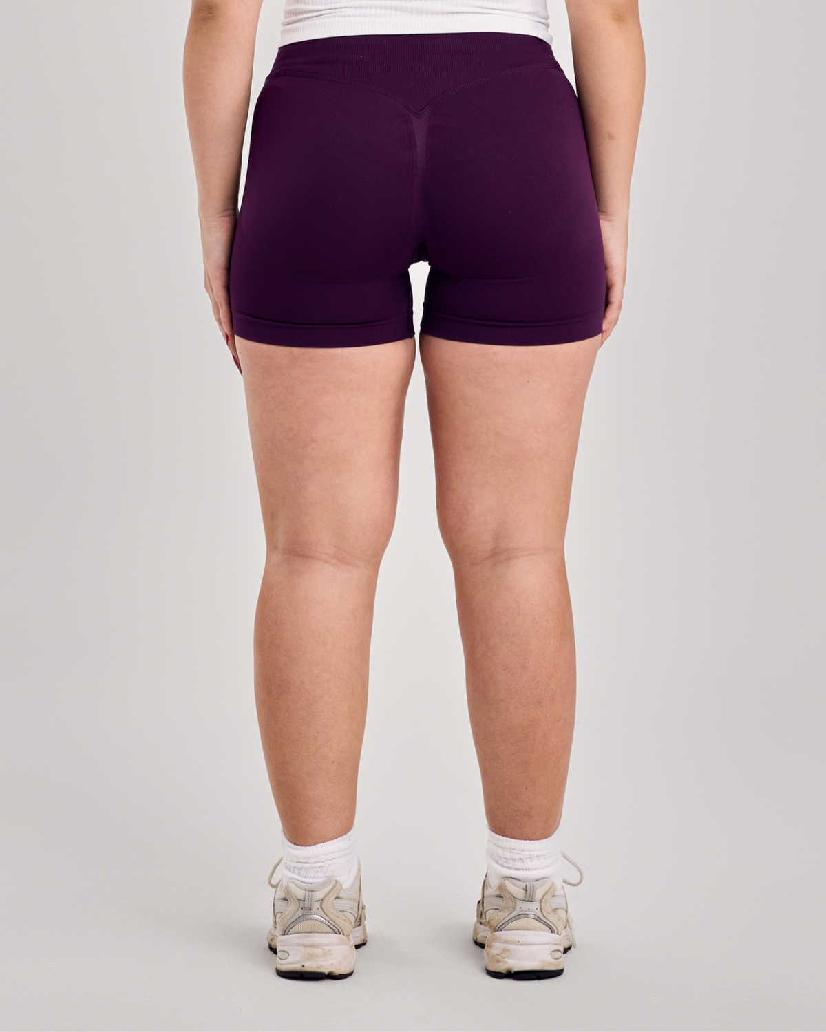 Vital Seamless Scrunch Shorts — Plum