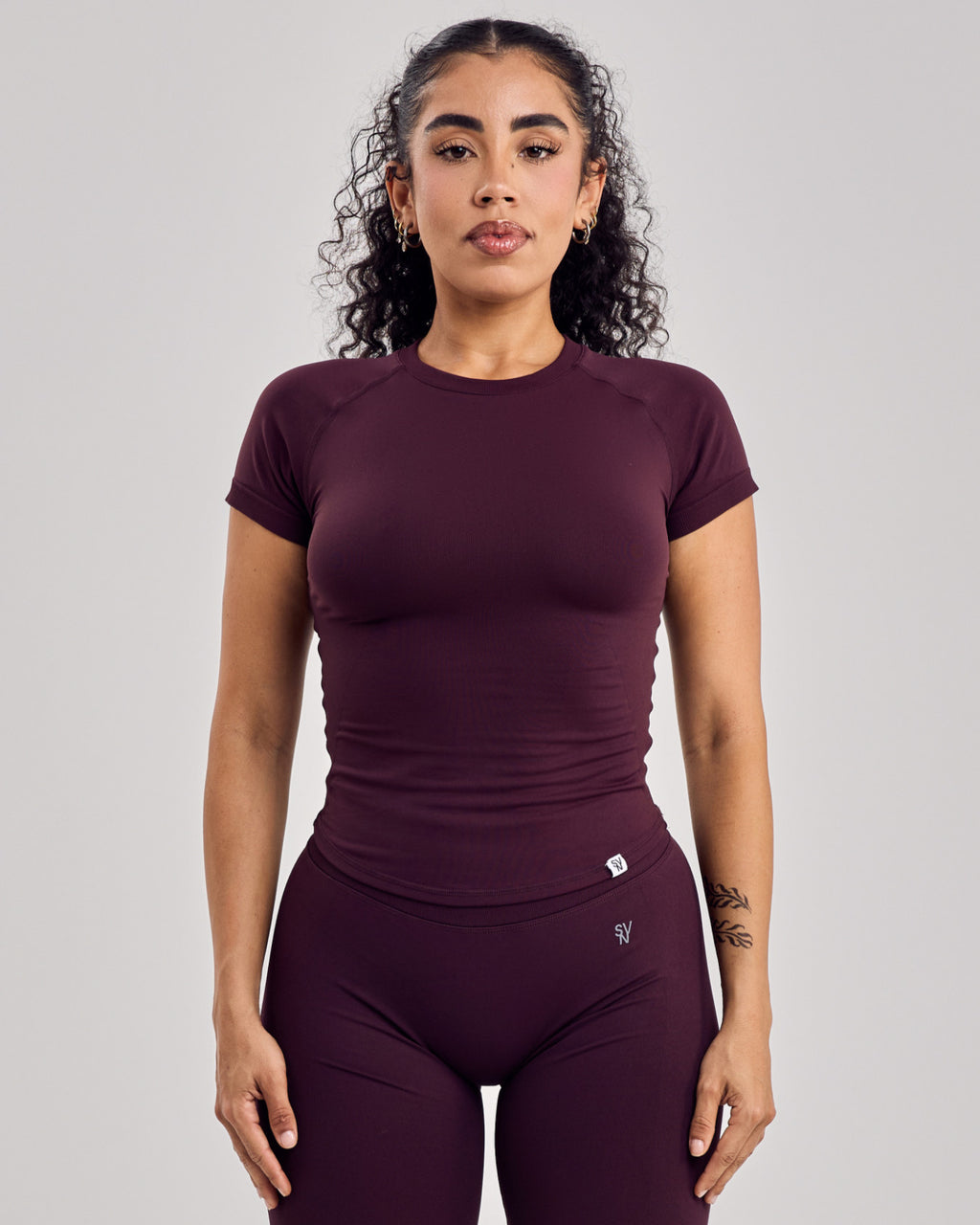Fitted Seamless T-Shirt — Dark Berry