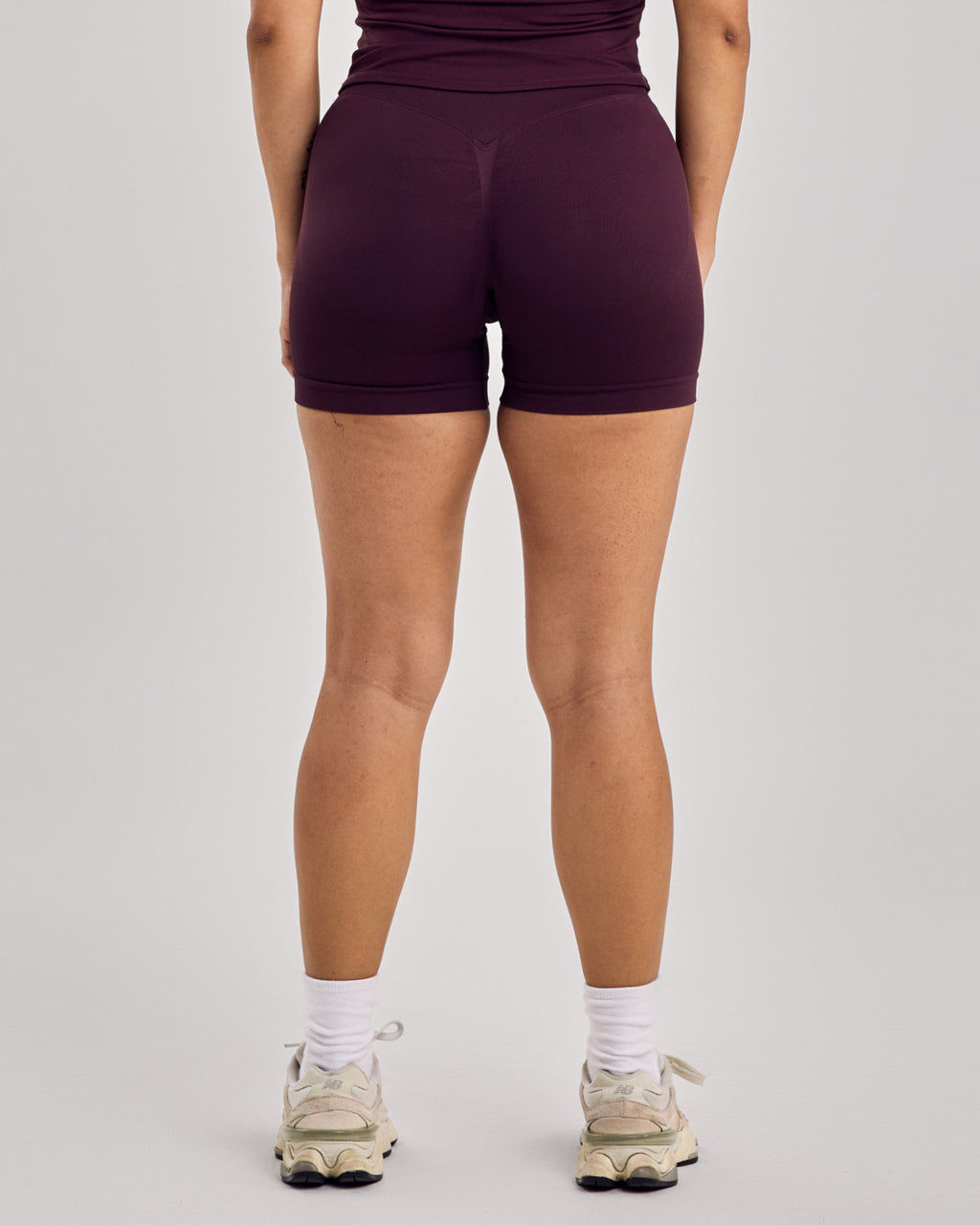 Vital Seamless Scrunch Shorts — Dark Berry