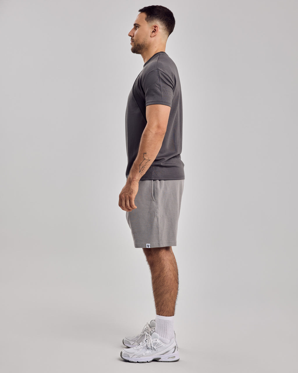 220 Structured T-Shirt — Khaki Green