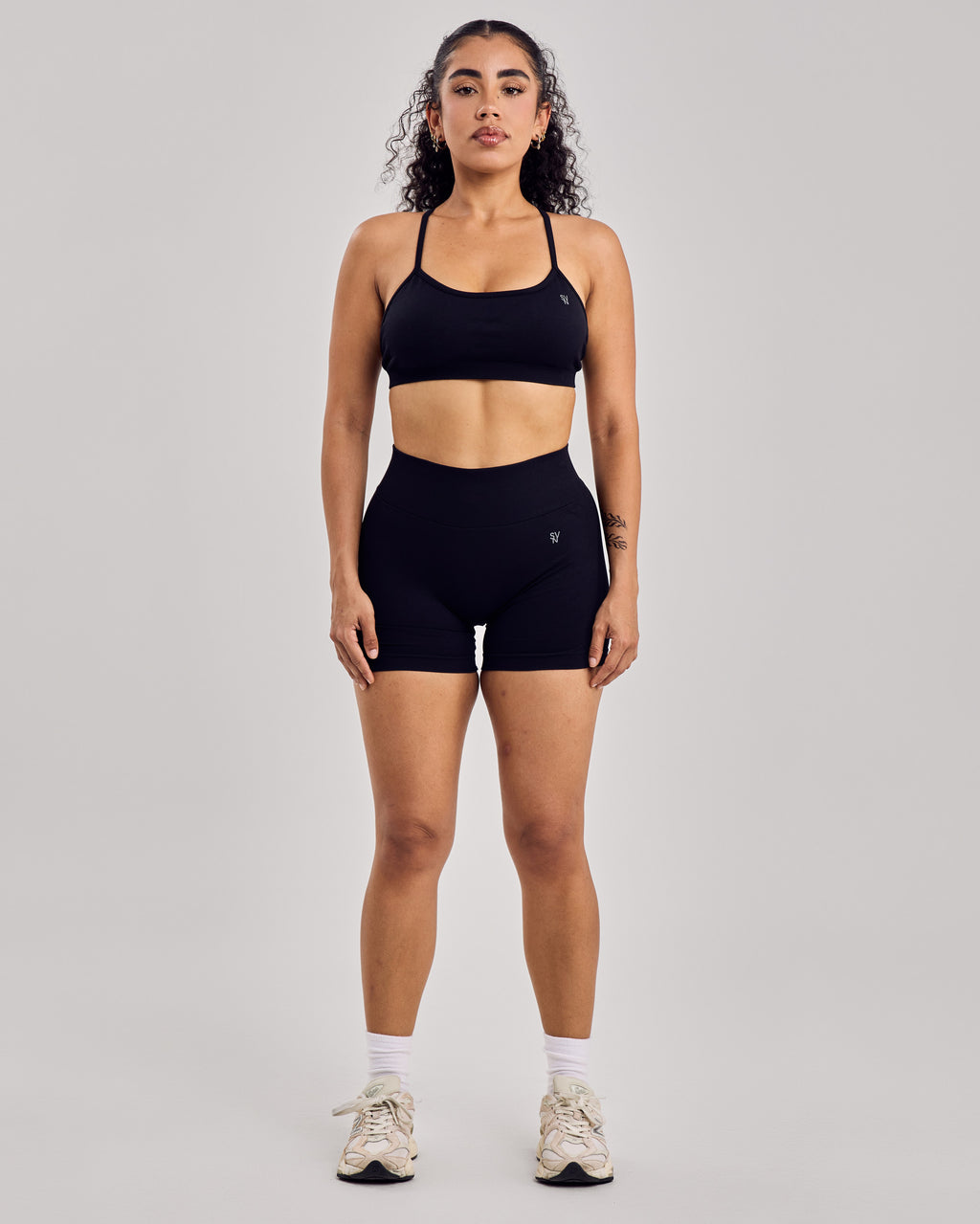 Enhance Seamless V Back Shorts — Jet Black