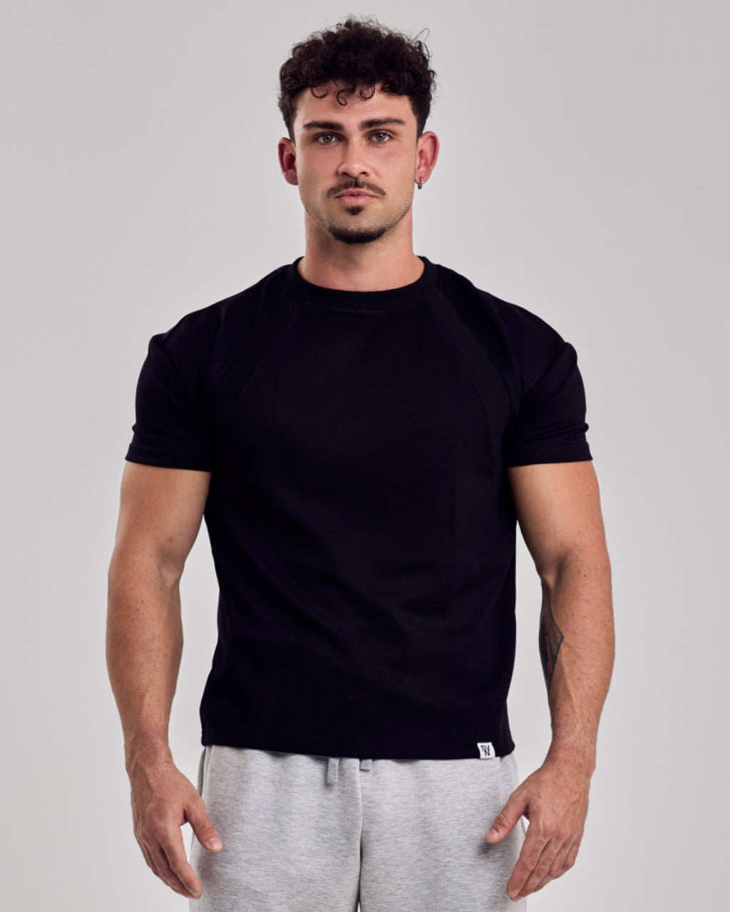 220 Structured T-Shirt — Jet Black
