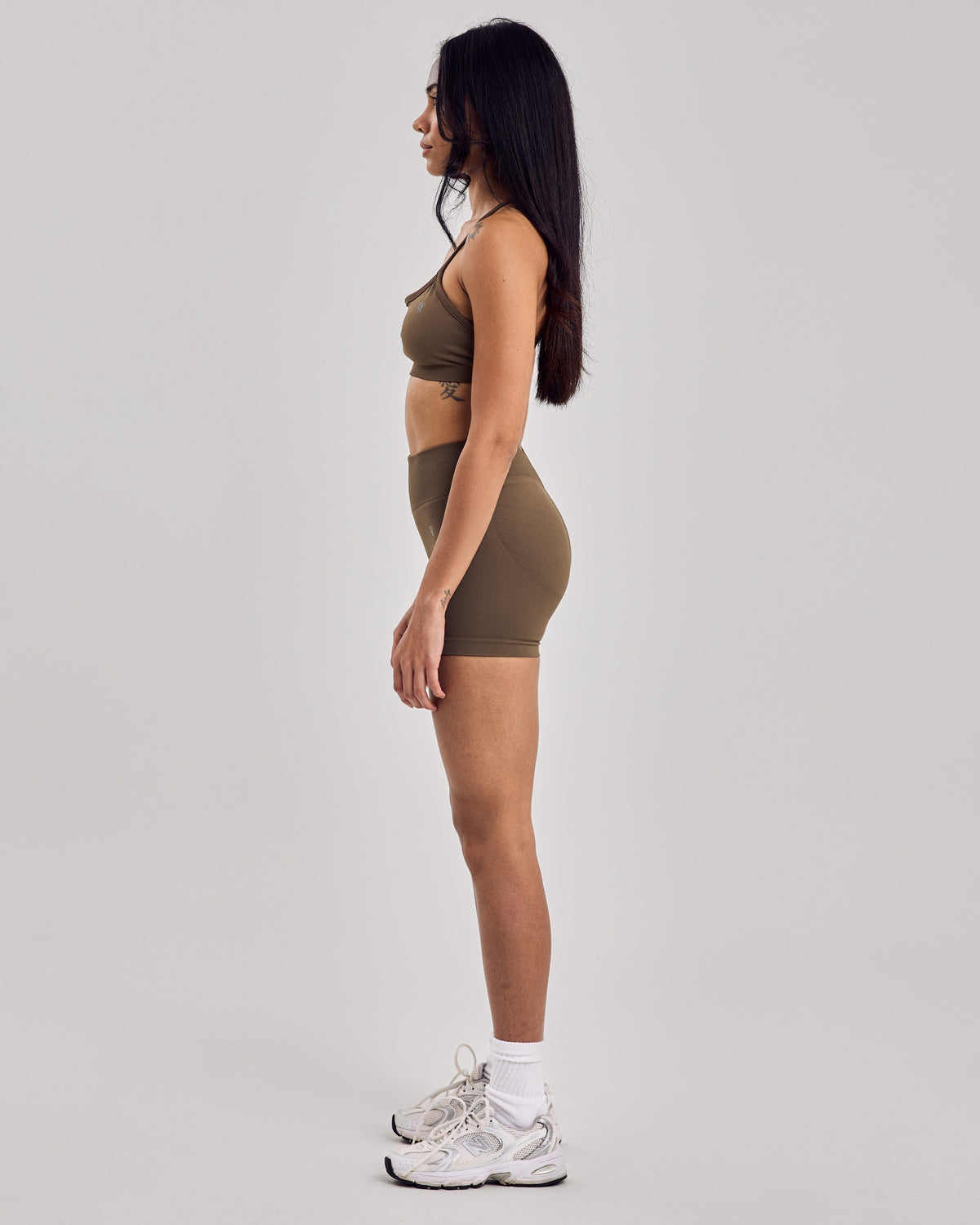 Enhance Seamless V Back Shorts — Muted Brown