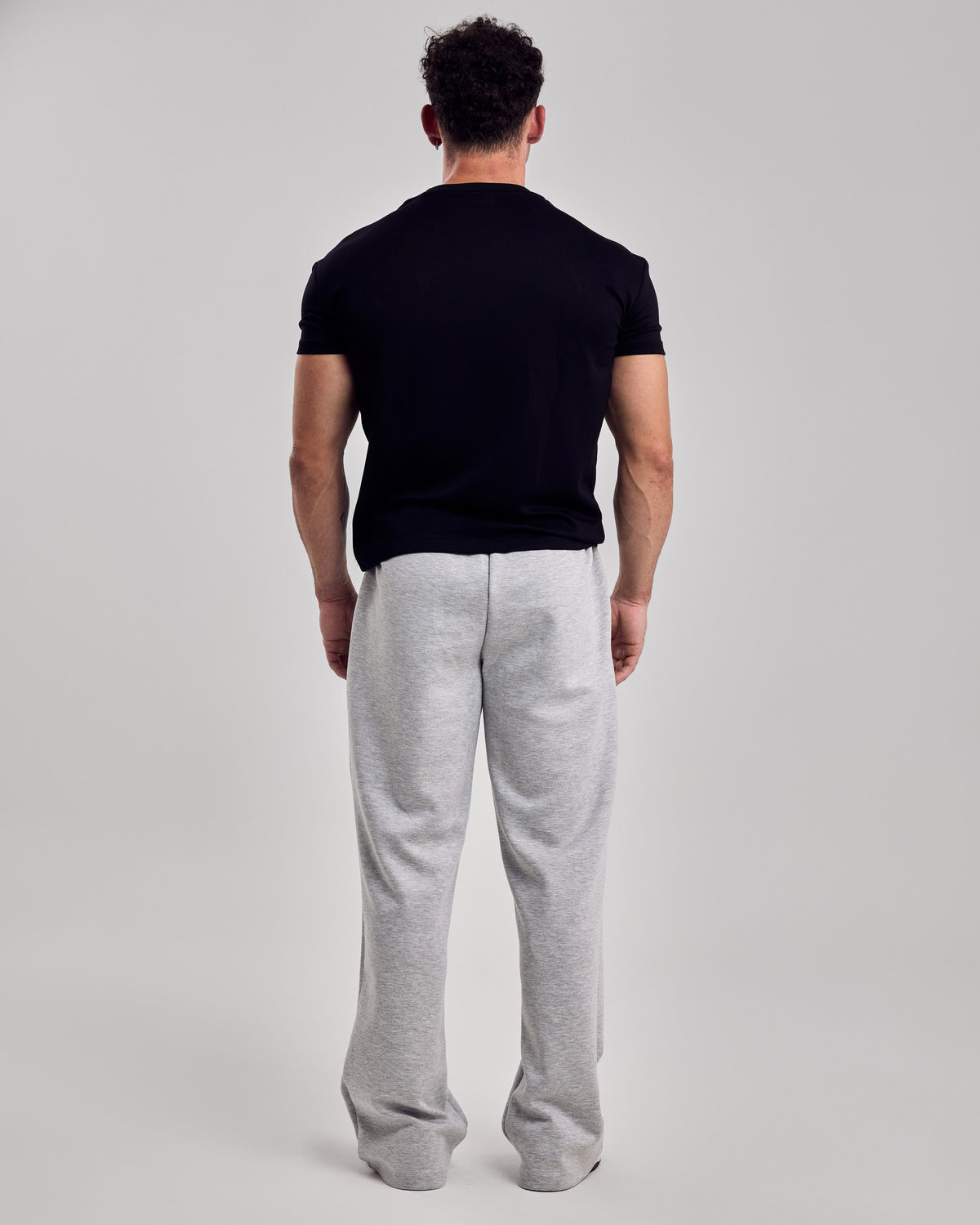 220 Structured T-Shirt — Jet Black