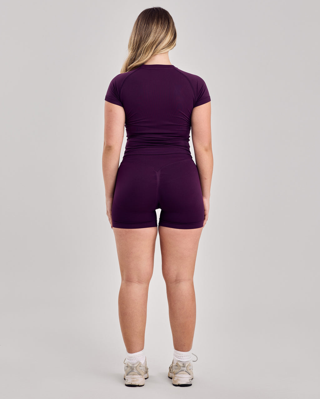 Fitted Seamless T-Shirt — Plum